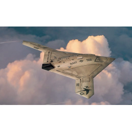 NORTHROP GRUMMAN X-47 B -1/72- Italeri 1421