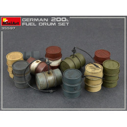 BIDONES COMBUSTIBLE ALEMANES 200 l -Escala 1/35- MiniArt Models 35597