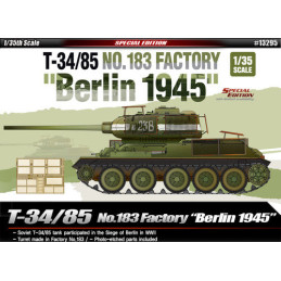 CARRO DE COMBATE T-34/85 Factory N183 BERLIN 1945- 1/35 - Academy 13295