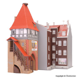 EDIFICIO HOTEL Y TORRE MEDIEVAL - ESCALA H0 - - 16.4 x 15.5 x 17.5 cms10.2 x 8.5 x 20.8 cms - KIBRI 12507